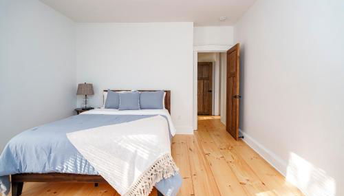 Very Cozy, 2 Bedroom Farmhouse Apartment 2nd FL - Foto 2