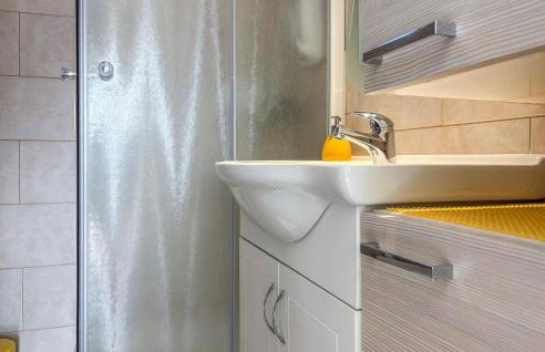 2 Bedroom Lovely Home In Drazice - Foto 16