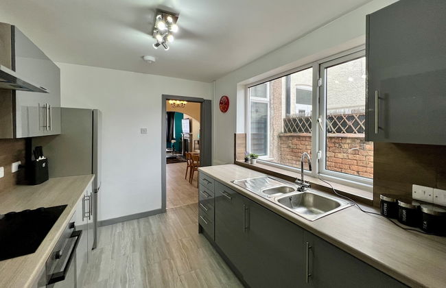 Bramhall House - Photo 12