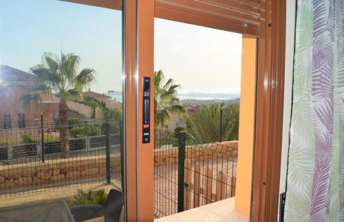 Apartamento con hermoso jardín y AC - Foto 38