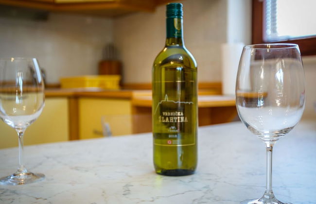 Classy and Modern Apartment With Terrace - Foto 8