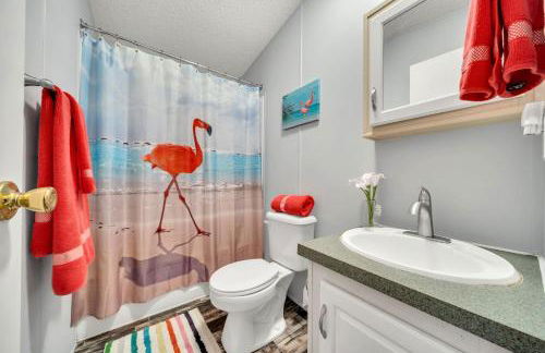 Lake Placid Home Boat Parking and Clubhouse Access by RedAwning - Foto 10