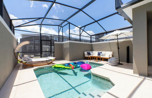 Luxurious Family-friendly 5 Bd 12 Guests w Screened Pool Close to Disney - Foto 1