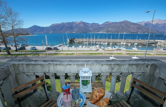 Residenza Gardenia Lake View Luino Center - Foto 1