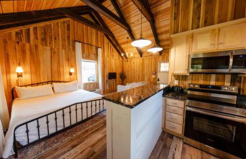 Creekside Cabin Near Waterfalls, Hiking & Lake Cabin 4 - Foto 10