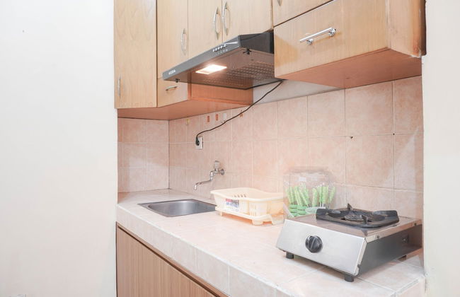 Comfort And Cozy 2Br At Gajah Mada Mediterania Apartment - Foto 7