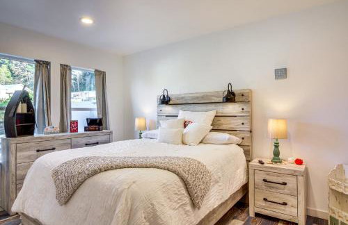 Near Ocean Home Away From Home in Gold Beach - Foto 10