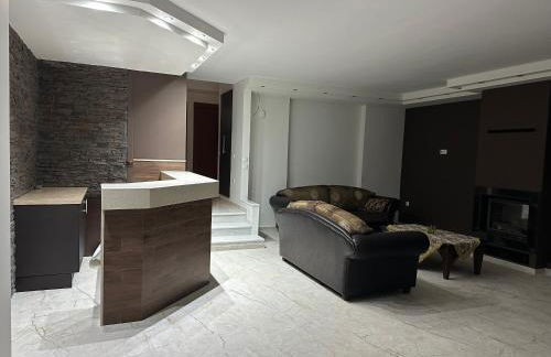 Blessings Apartment with Private Garden and Parking - Foto 9