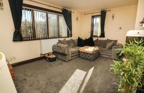 Pet Friendly Home in Chelmsford-Hot Tub-Sleeps 6 - Foto 9