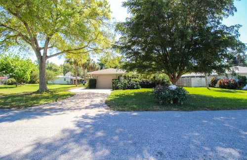 Charming 2 BR home minutes from Siesta Key beaches - Destination Paradise - Foto 1