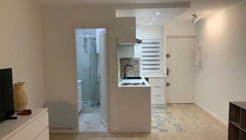 Studio en hypercentre refait à neuf en 2023 avec une belle terrasse! - Photo 5