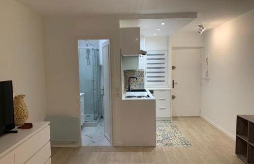 Studio en hypercentre refait à neuf en 2023 avec une belle terrasse! - Photo 5