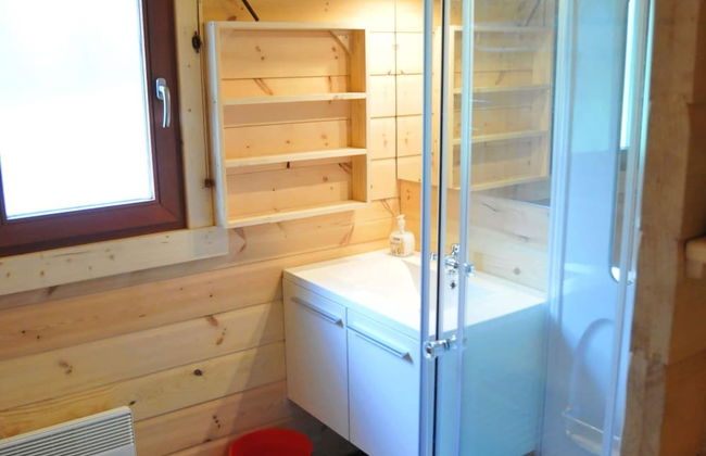 Modern, Wooden Chalet With Wood Burning Stove, in the Forest - Foto 34