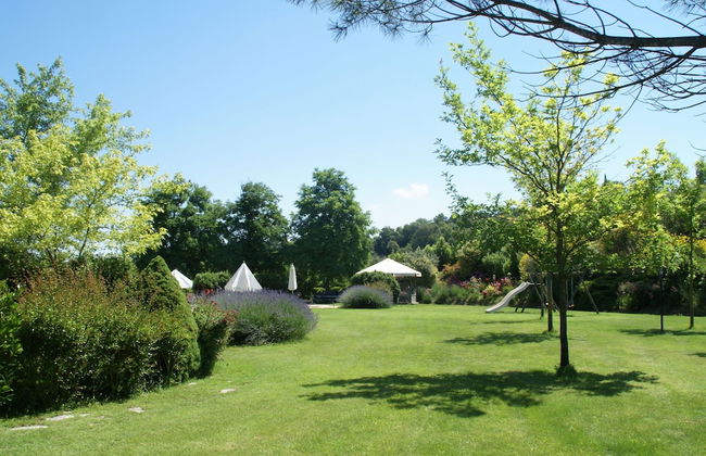 Nice Apartment With Pool and Beautiful Garden - Foto 40