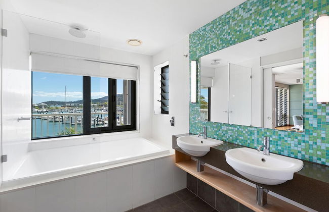 The Boathouse Apartments - Photo 25