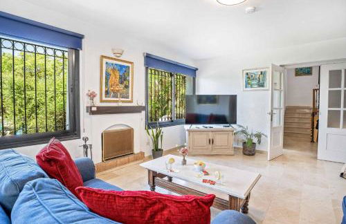 Villa Corrib - Photo 25