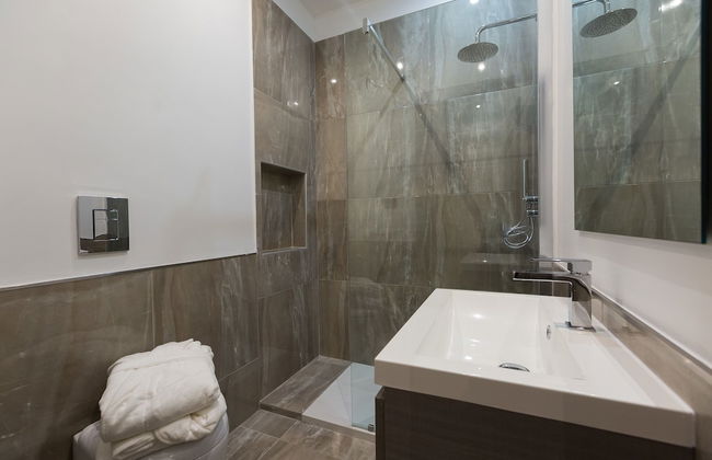 Clementi Portrait - Photo 30