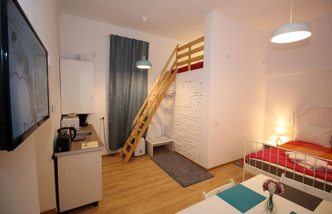 92 Residence - Photo 37