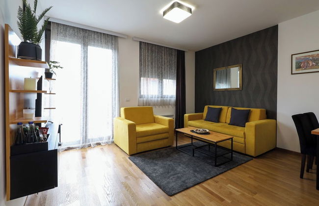 All Seasons Residence - Photo 18