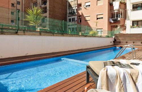 Cerca de la Playa y El Born, con Piscina - Foto 1