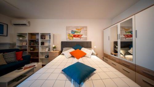 Fleksibilni SelfCheckIns 168 - Zagreb - Studio - Parking - Lođa - Foto 2, wardrobe