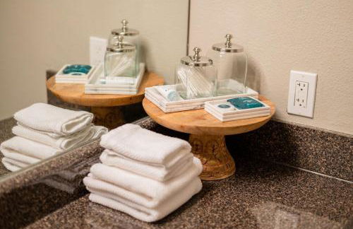 Family or Group Getaway Spacious Home - Porch - Sleeps 10 - Foto 31