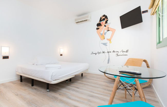 AinB Las Ramblas Colón Apartments - Foto 6