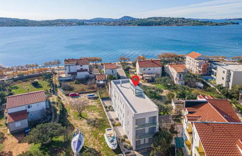 4 Bedroom Cozy Apartment In Srima - Foto 9