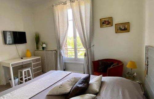 GRAND F3 2 Ch CALME CONFORT PARKING RIVE GAUCHE CREPS HIPPODROME GOLF - Foto 13