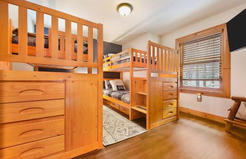 Jamesons Cabin! 8 Minutes to Wisp, HotTub, FirePit, Pets, EV Chgr - Foto 20