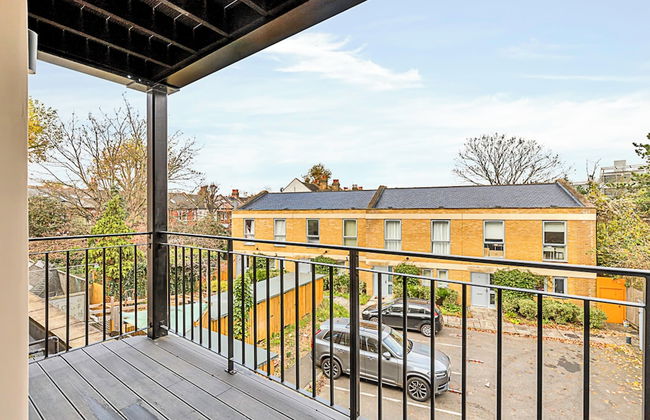 Sunny 2-bed Gem in Chiswick - Foto 23