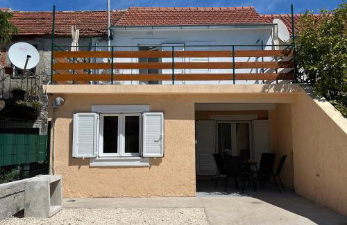 Holiday house with a parking space Bilice, Krka - 24006 - Foto 1