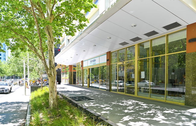 Nesuto Canberra - Foto 40