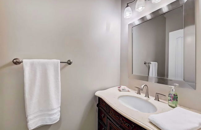 Family Lake House Retreat by Avantstay Sleeps 28 - Foto 34