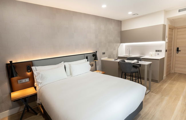 Prisma Suites - Photo 26