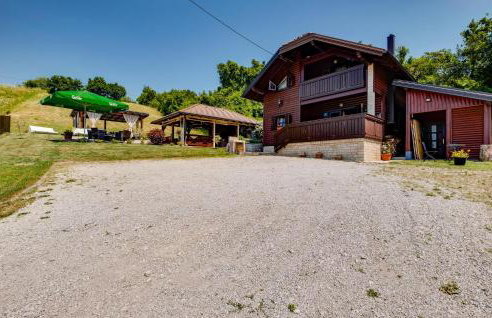 Lovely Home In Jastrebarsko With Wifi - Foto 1