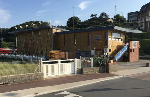 réaménagé fin Juillet 2025, Albatros Studio a moins de 50 mètres de la plage, vue dégagée sur la vallée - Foto 11