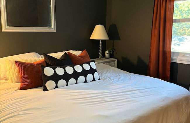 Luxury Modern Stay - 2000 Sqft - Foto 32