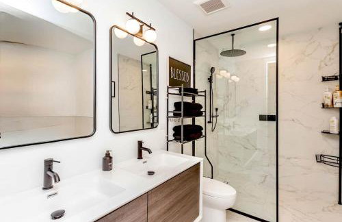 Ultra Modern Luxury - New Construction 4 Bedrooms - Photo 51