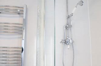 Beautifully refurbished 3 bedroom cottage - Foto 14