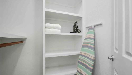 Central Yellow Gem: Cozy Views & Proximity - Foto 5