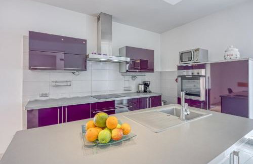 Holiday House Iris with Private Pool - Foto 14