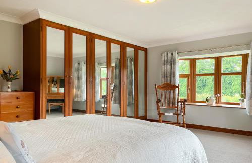 Dane Hurst - Photo 7