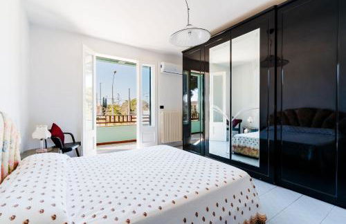 Intera casa ad uso esclusivo con 3 camere 2 bagni giardino wifi parcheggio lavatrice microonde barbecue macchina caffè - Foto 12