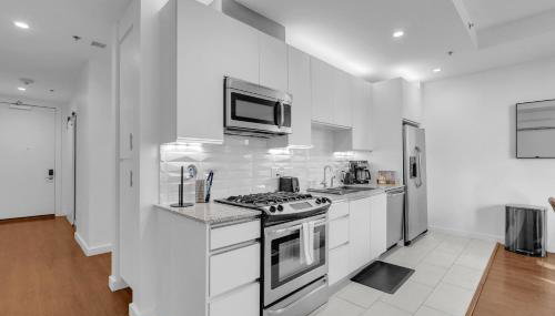 Charming 1BR NearBOKCntr-Gym,Lounge,Balcony,PetOK - Foto 4