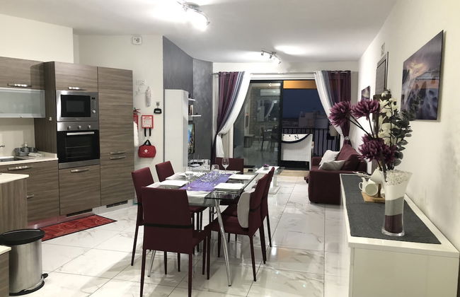 Sea View 2 Bed Apartment Close to Beach - Photo 39