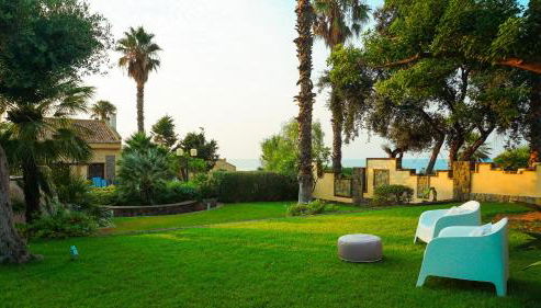 Villa Medina - Photo 2, Garden