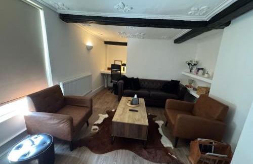 Rustic Elegance Town Centre Flat - Foto 1