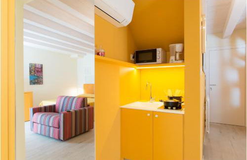 Tiffany Home - Photo 42