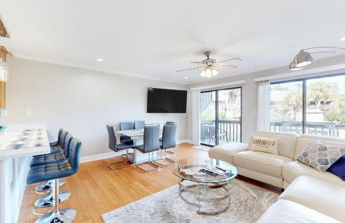 Lanai Village Condo with Pool and Tennis! Dog Friendly - Foto 5